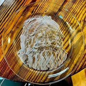 The Toscany collection 14” crystal frosted‎ glass, beautiful Santa